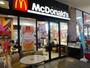 飲食店　マクドナルド（飲食店）まで842m