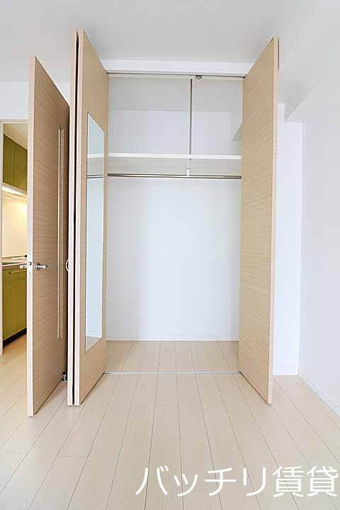 収納　＊画像は別部屋の為イメージ、現状を優先致します