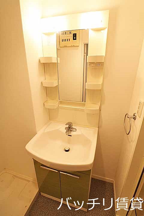 洗面設備　＊画像は別部屋の為イメージ、現状を優先致します