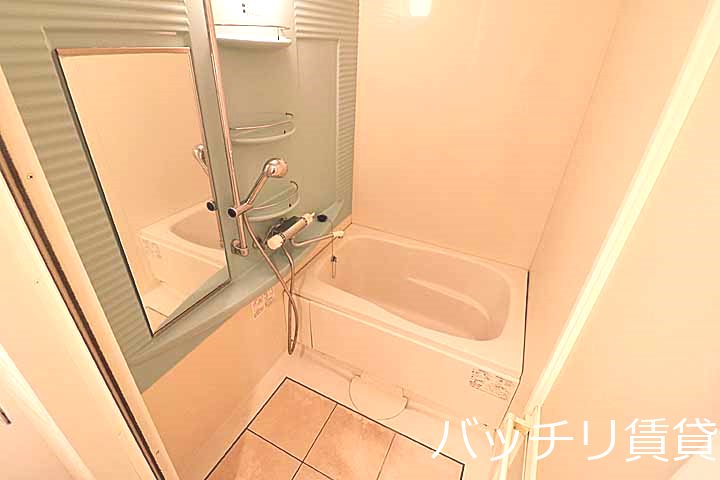 バス・シャワールーム　＊画像は別部屋の為イメージ、現状を優先致します