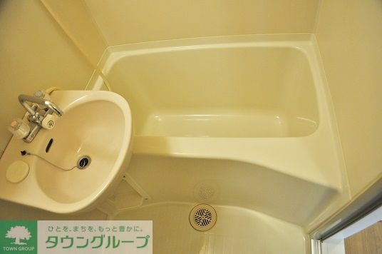 バス・シャワールーム　女性に大人気の浴室換気乾燥機付き