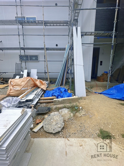 エントランス　外観（建設中）