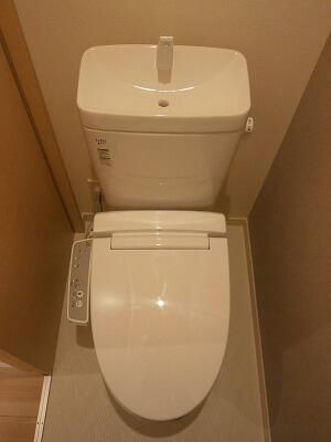 トイレ　別部屋参考写真
