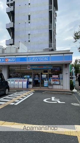 コンビニ　ローソン（コンビニ）まで638m