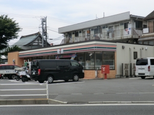 コンビニ　セブンイレブン 藤沢亀井野4丁目店（コンビニ）まで800m