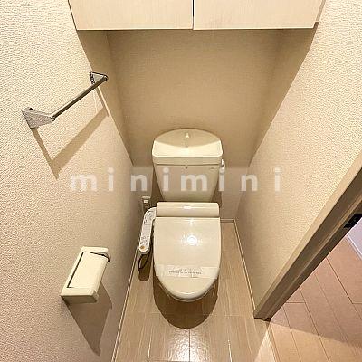 トイレ　※写真は同シリーズ類似物件を含む為現況優先とさせて頂きます