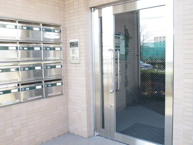エントランス　～安心感が違う！オートロックマンション！～