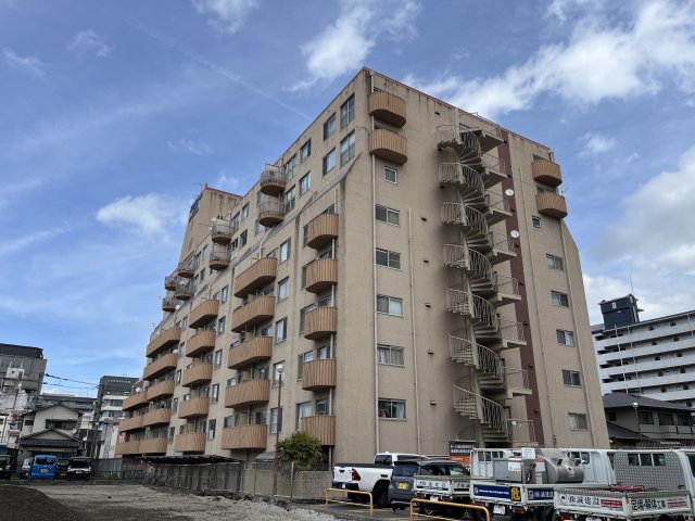 建物外観　外観は落ち着いています