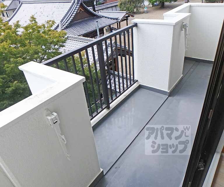 バルコニー　スペース十分～！