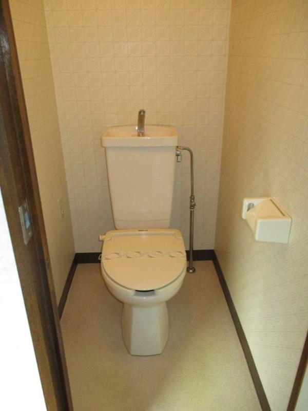 トイレ　別部屋参考写真