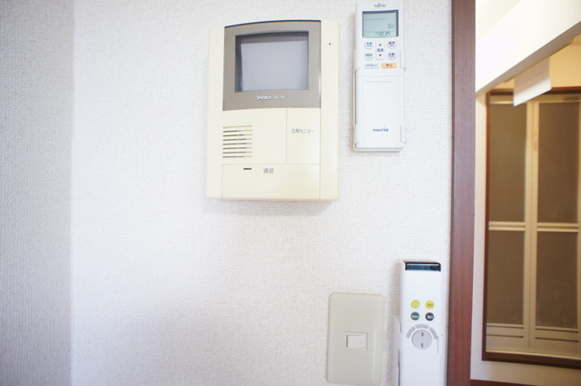 セキュリティ　ＴＶモニターホン付で突然の来訪者来ても安心です