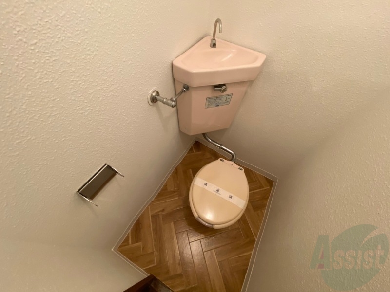 トイレ　こちらはトイレです。清潔感があり、安心して使用できます。