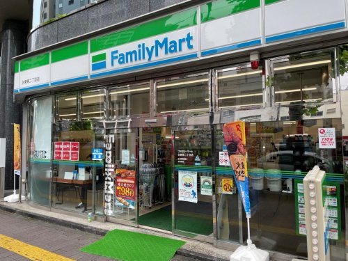 コンビニ　ファミリーマート 台東寿二丁目店（コンビニ）まで187m
