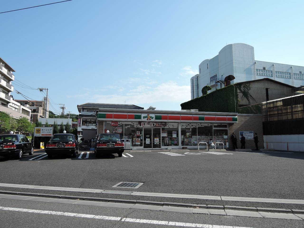 コンビニ　サンクス板橋東坂下一丁目店（コンビニ）まで339m