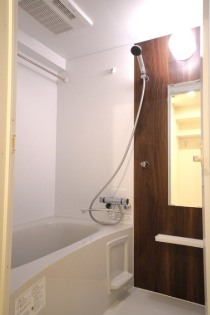 バス・シャワールーム　別部屋参考写真