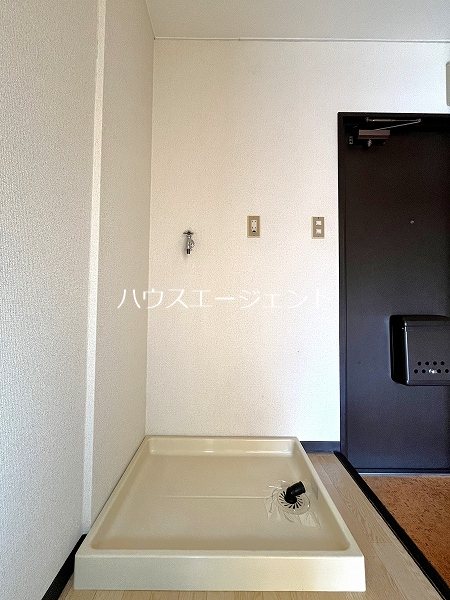 その他　室内洗濯機置き場です。