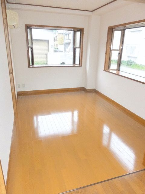 居室・リビング　タウンハウジング調布店まで♪
