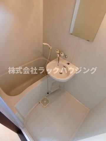 バス・シャワールーム　☆バス・トイレ別 【お部屋さがしはラックハウジングにお問合せ