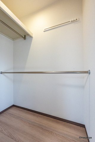 収納　写真は大和ハウス施工の近い間取りです。参考にご覧ください。