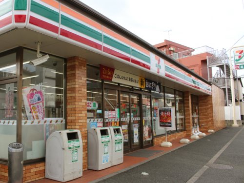 コンビニ　セブンイレブン 板橋赤塚2丁目店（コンビニ）まで216m