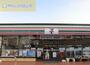 コンビニ　セブンイレブン湾岸浦安インター店（コンビニ）まで940m