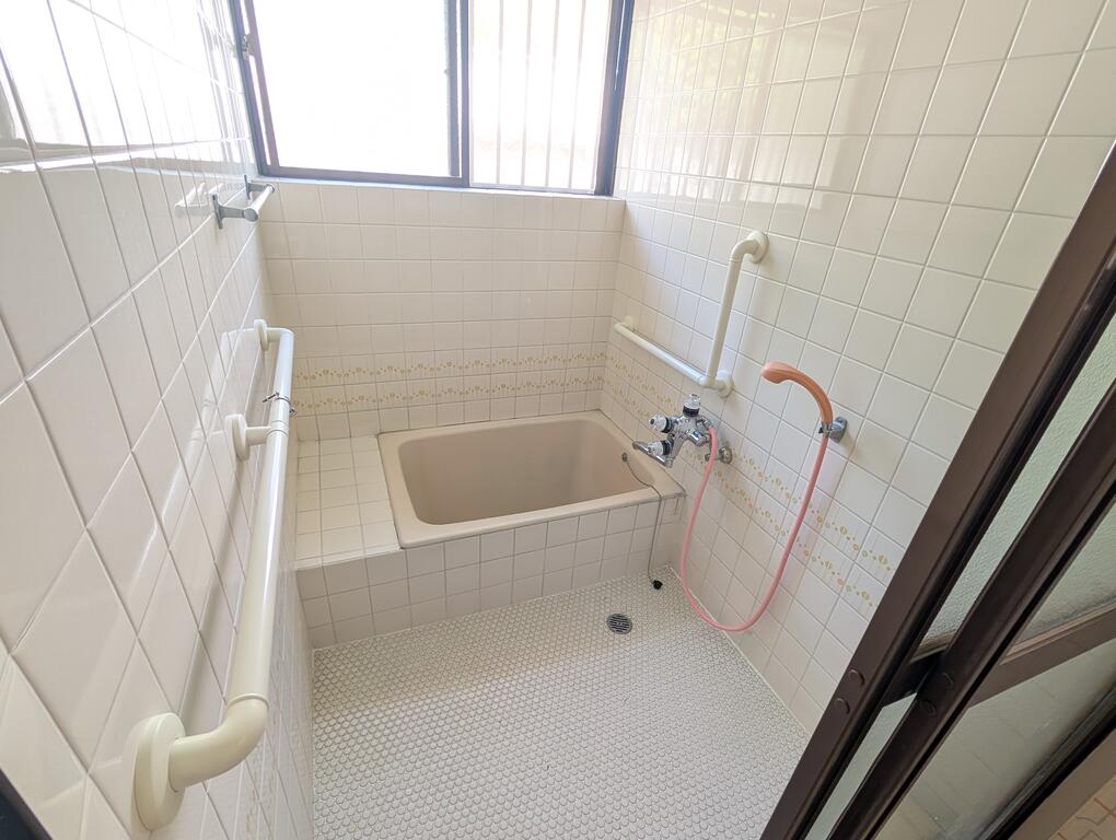 中庄一戸建て貸家の風呂写真