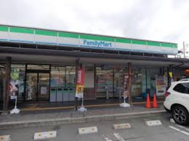 コンビニ　ファミリーマート　東条インターパーク（コンビニ）まで1440m