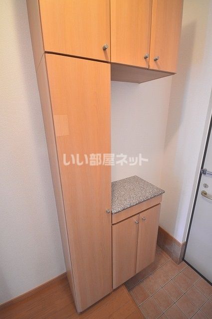 パストラ-レIの玄関写真