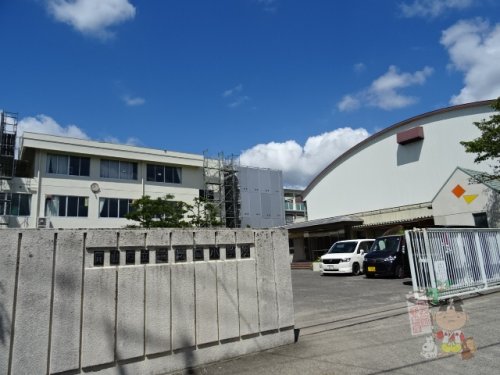 小学校　岡山市立竜之口小学校（小学校）まで1582m