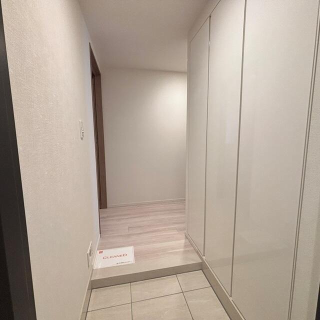 玄関　※写真は同タイプ住戸です。