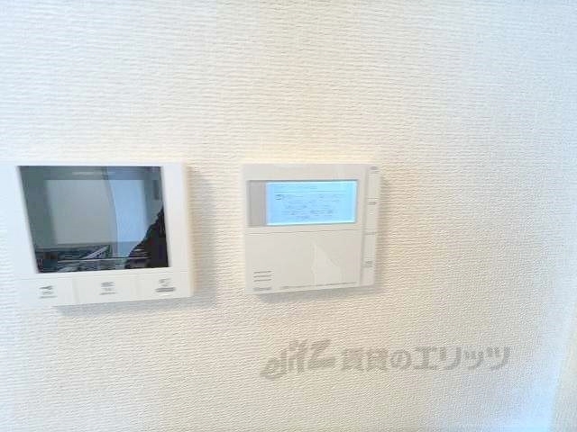 その他設備　給湯器リモコン