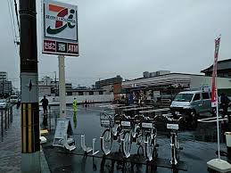 コンビニ　セブンイレブン 大阪加美東2丁目店（コンビニ）まで640m