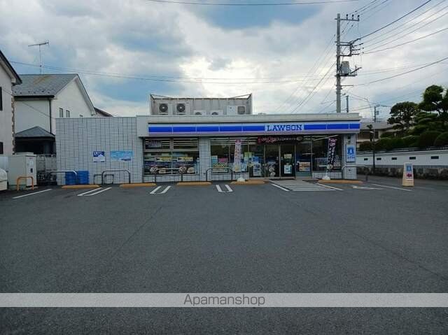 コンビニ　ローソン（コンビニ）まで400m