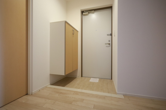 玄関　※別部屋の写真です