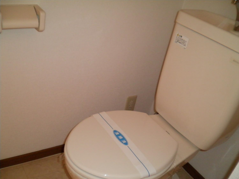 阪急宝塚線 豊中駅 徒歩13分 2階建 築27年のトイレ写真
