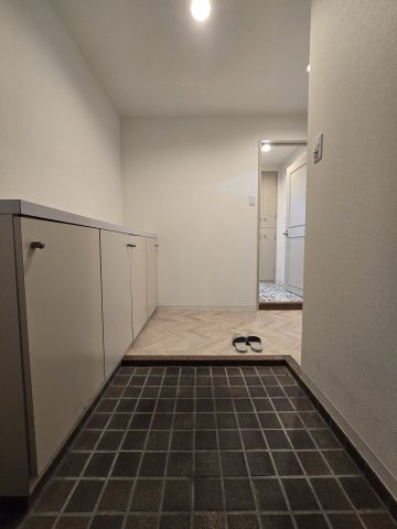 ランブラス長岡京の玄関写真