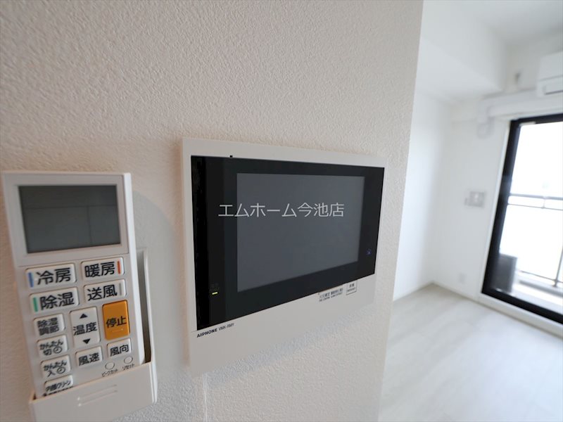 セキュリティ　TVモニター付インターホン