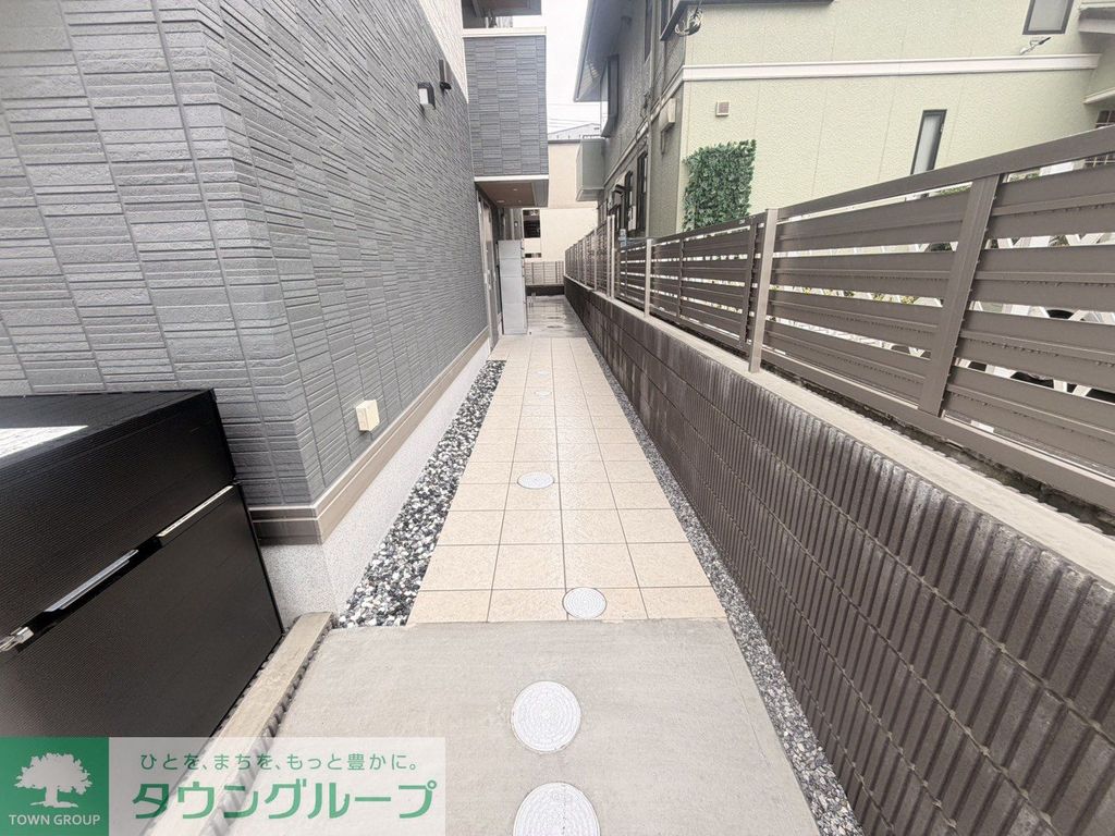 ロビー　庭