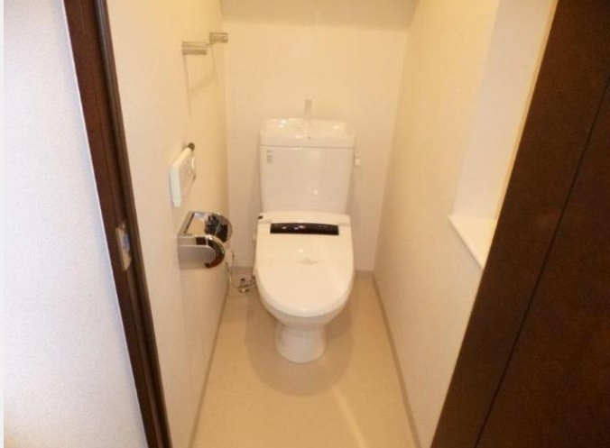 トイレ　※他部屋参考写真