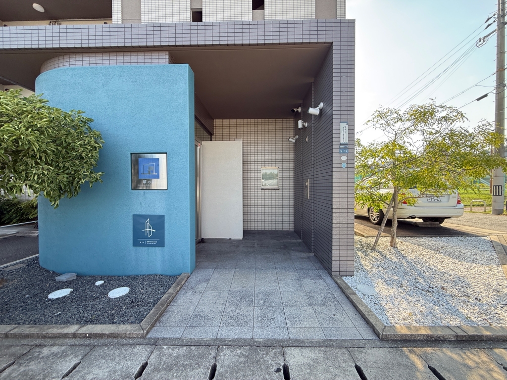 地下鉄西神・山手線 伊川谷駅 徒歩2分 4階建 築23年の外観写真