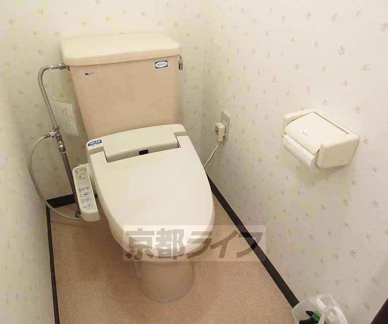 トイレ　ウォシュレット付き！