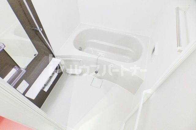 ＪＲ総武線 千葉駅 徒歩7分 14階建 築6年の風呂写真