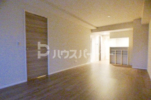 ＪＲ総武線 千葉駅 徒歩7分 14階建 築6年の内装写真