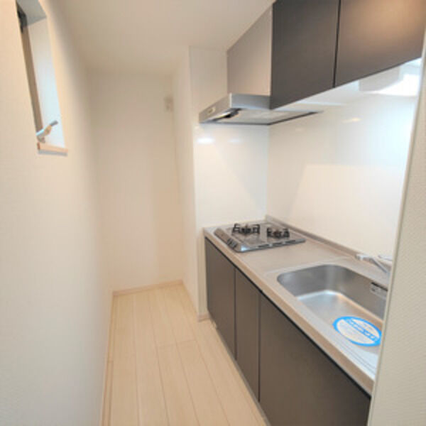 キッチン　※写真は同じマンションの違う部屋のものになります。