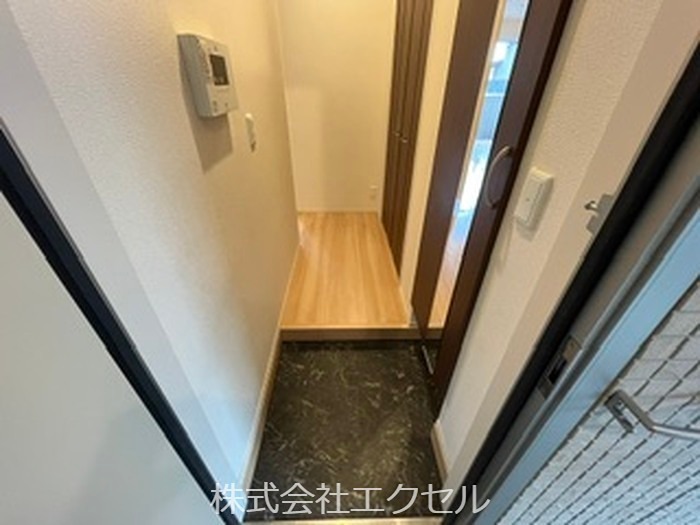 ＪＲ中央線 八王子駅 徒歩5分 3階建 築11年の玄関写真