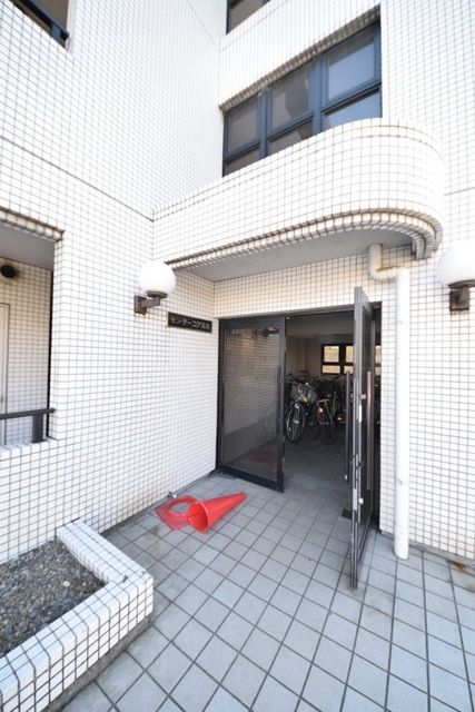 エントランス　★お部屋探しは株式会社タウンハウジング東京まで★