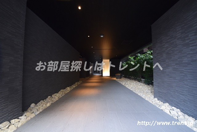 ＪＲ総武線快速 新日本橋駅 徒歩3分 14階建 築14年の外観写真