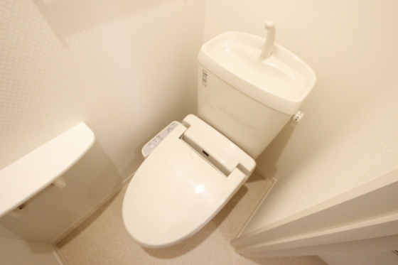 トイレ　※別部屋の写真です