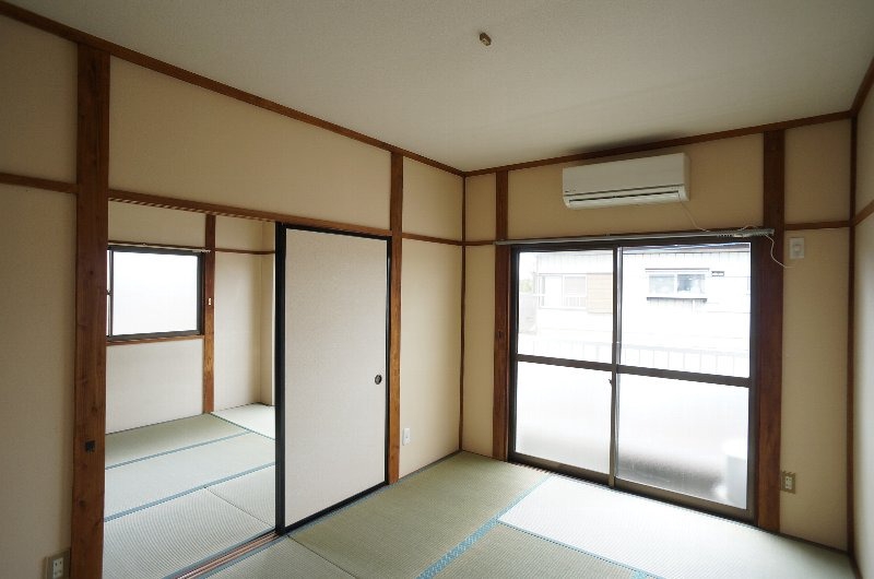 ツツミハイツの居間写真