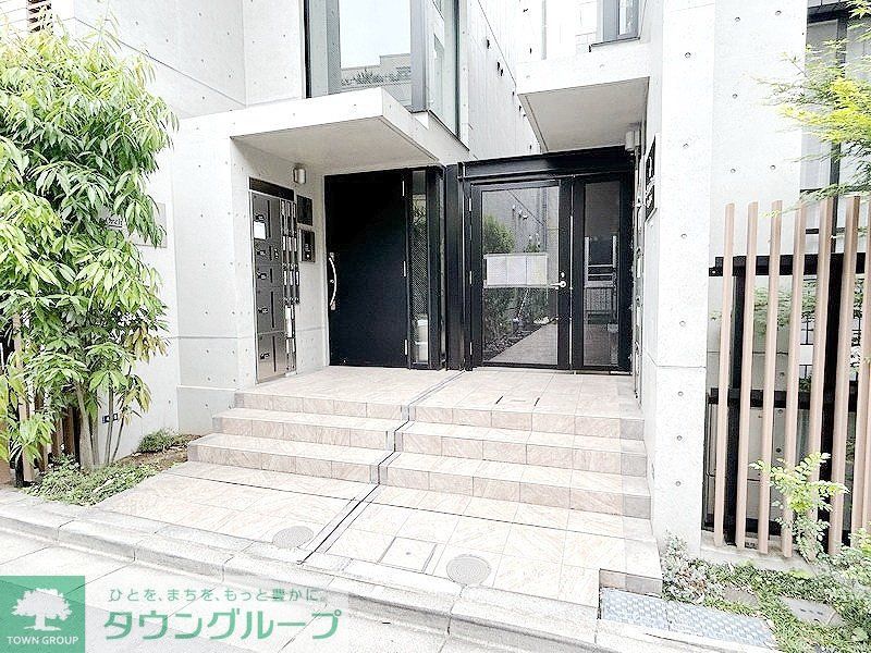 エントランス　部屋探しは株式会社　タウンハウジング　までお気軽にお問合せ…